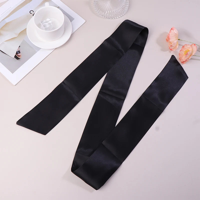 The Satin Embrace Eye Ribbon